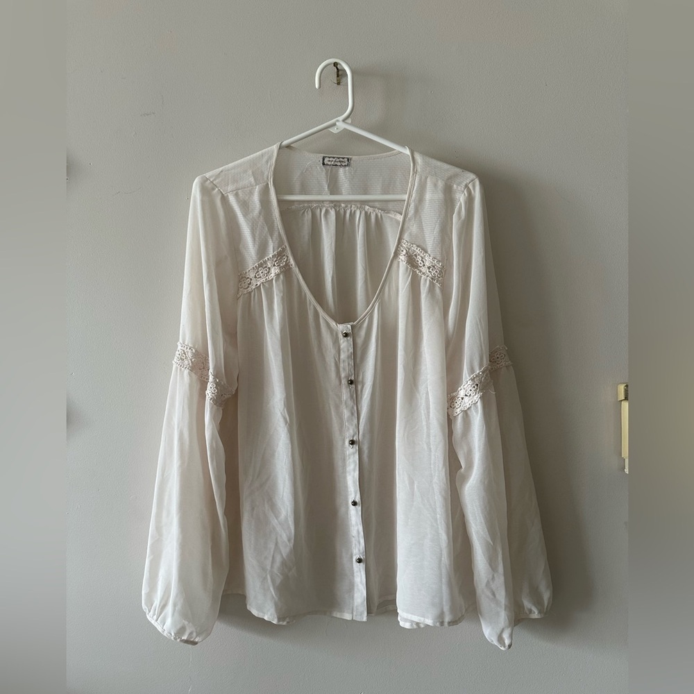 Women’s Eyeshadow button up cream top blouse xl